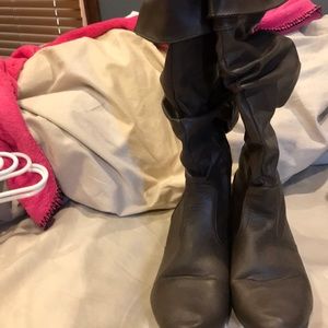 Brown boots